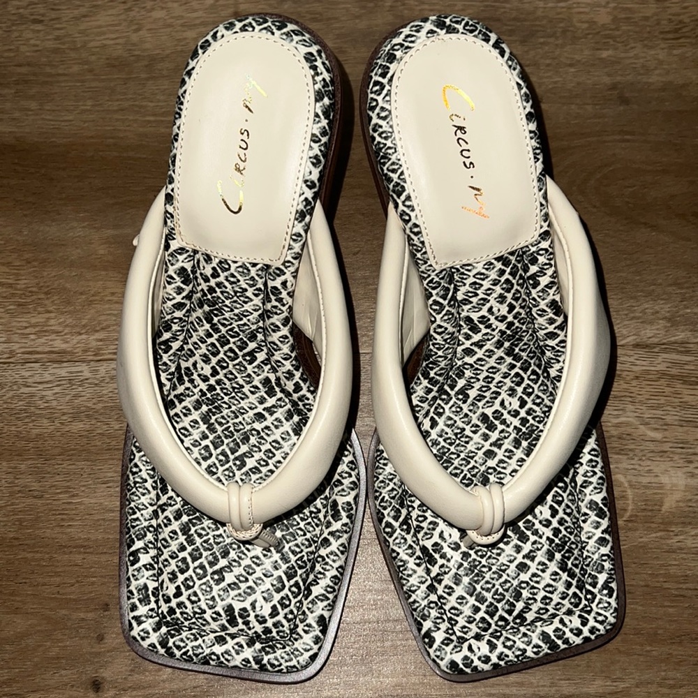 Sam Edelman Skeet Sandal
CIRCUS NY